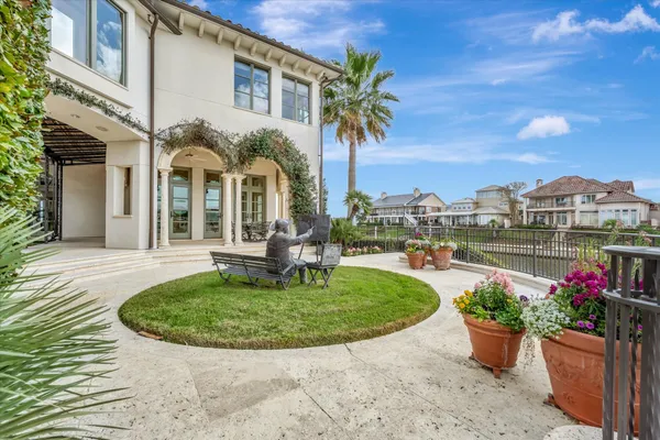 $5,900,000 | 14 Waterford Lane, League City, TX 77565
