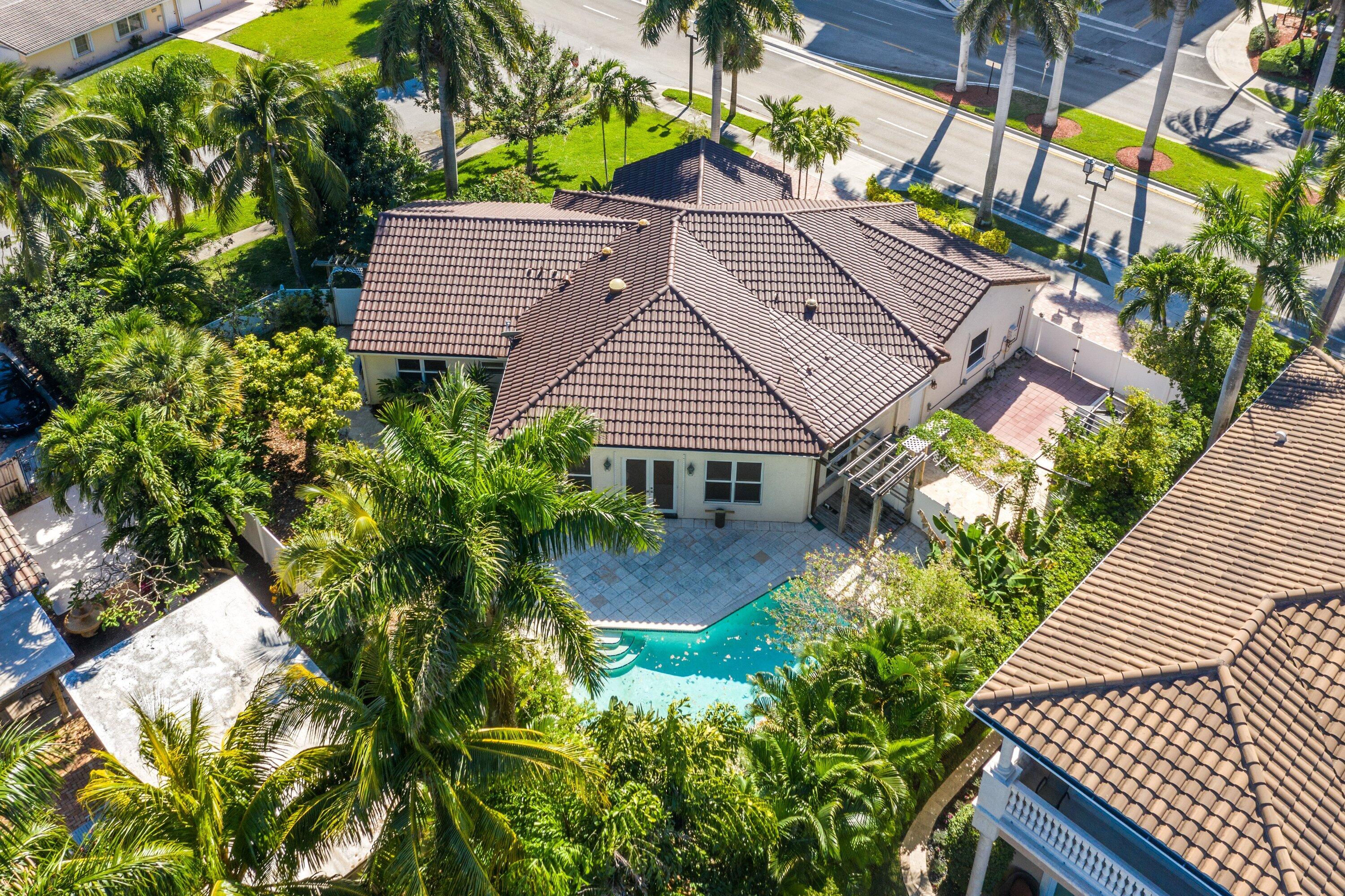 201 Northeast 4th Street Boca Raton, FL 33432 - Photo 1 of 33 035-201Northeast4thStreet-BocaRaton-FL-3
