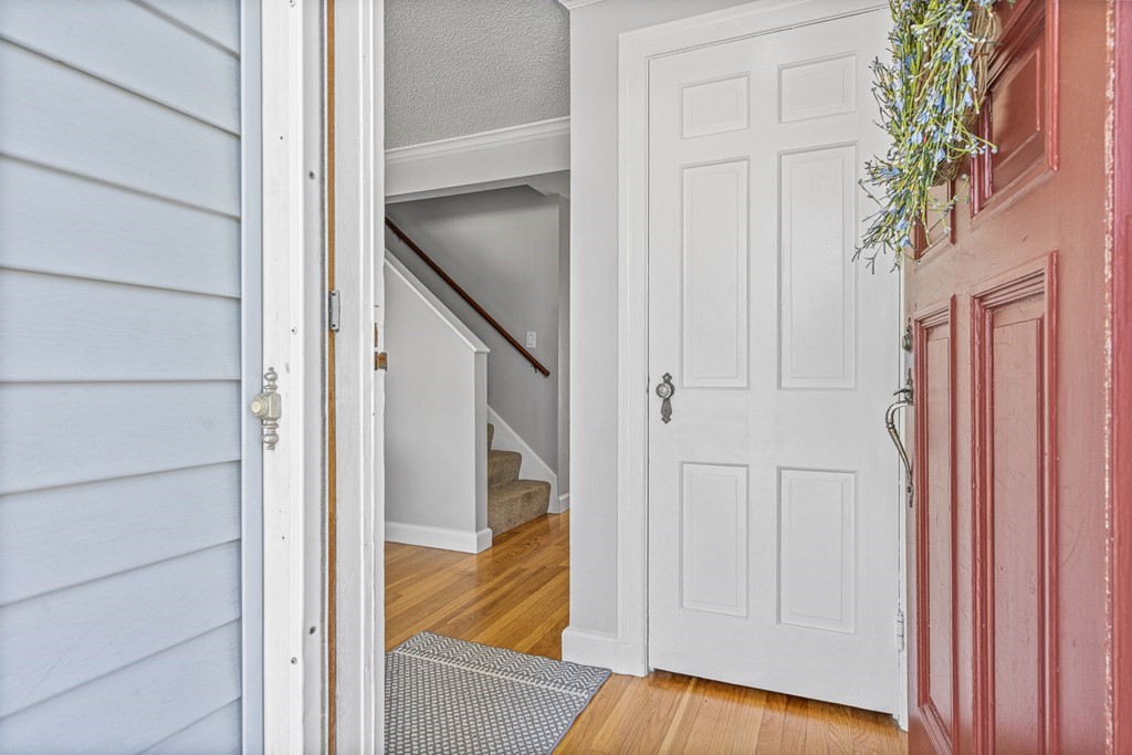 23 Dustin Road Reading, MA 01867 - Photo 11 of 38