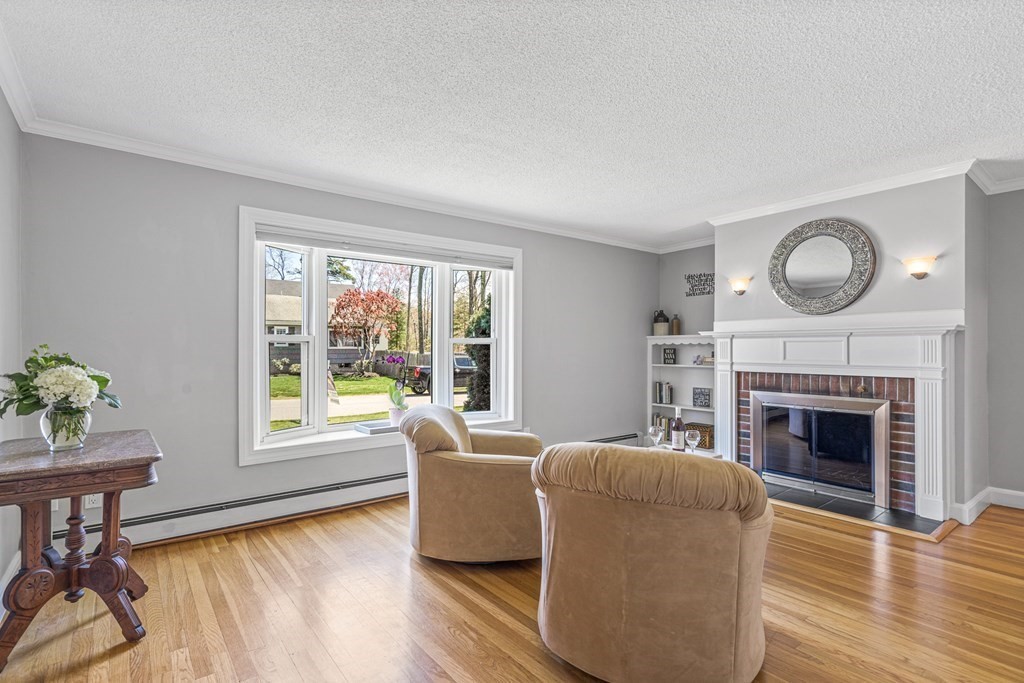 23 Dustin Road Reading, MA 01867 - Photo 13 of 38