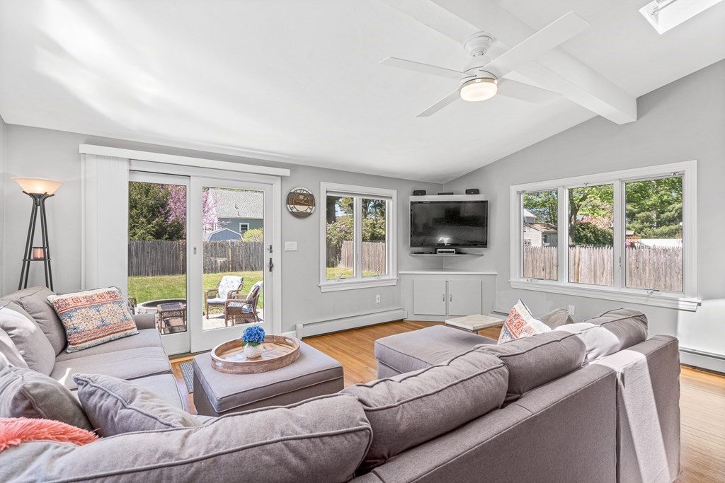 23 Dustin Road Reading, MA 01867 - Photo 18 of 38