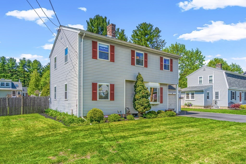 23 Dustin Road Reading, MA 01867 - Photo 2 of 38