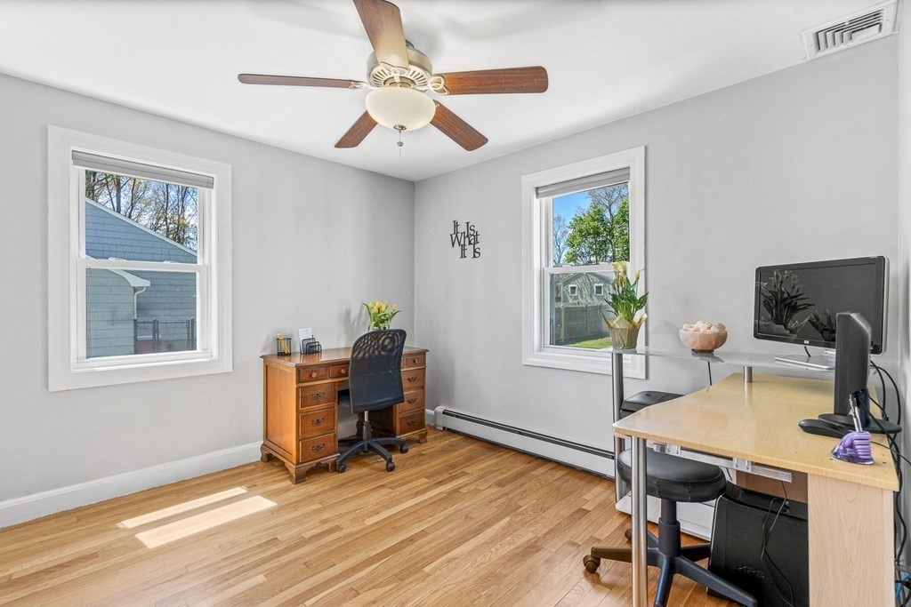 23 Dustin Road Reading, MA 01867 - Photo 23 of 38