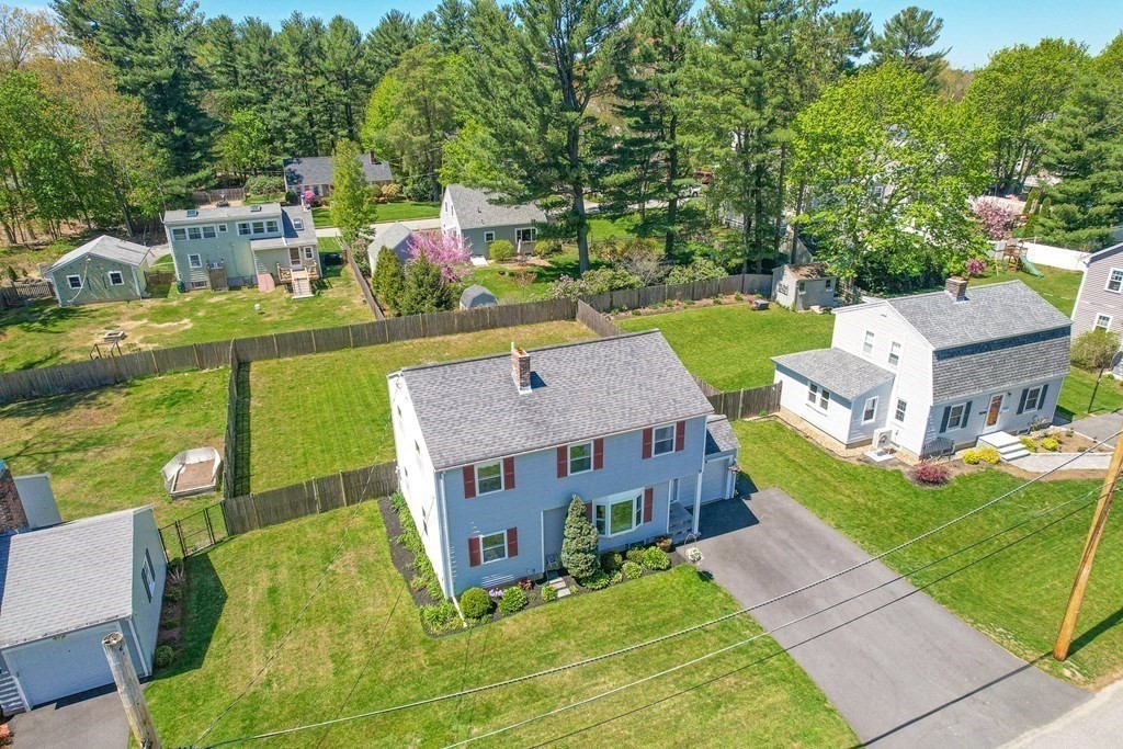 23 Dustin Road Reading, MA 01867 - Photo 37 of 38