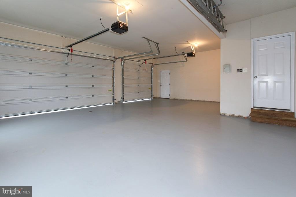 5661 Balls Mill Road Midland, VA 22728 - Photo 26 of 30 3 car garage