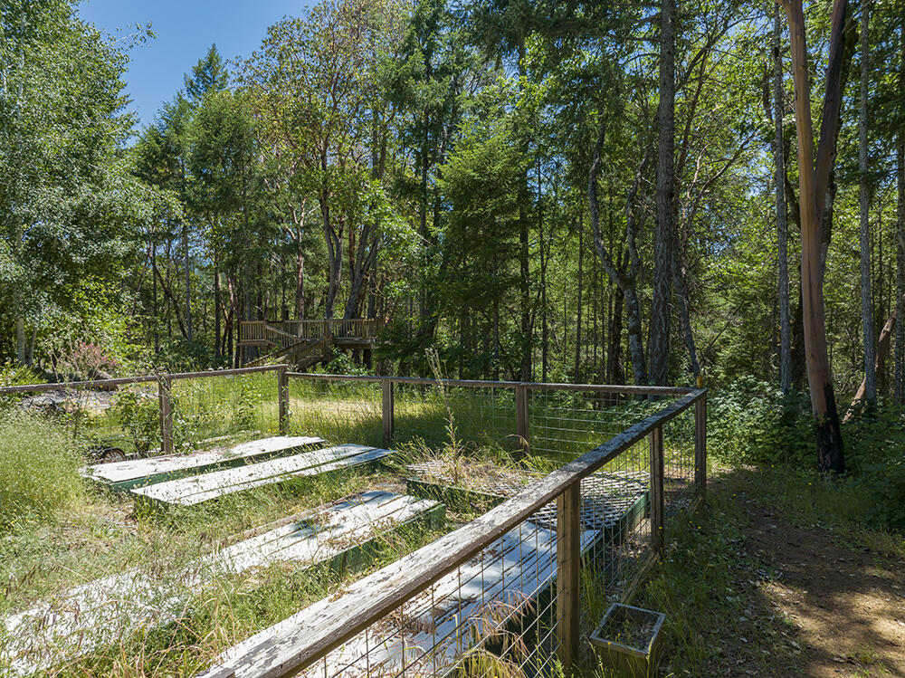 210 Kerby Mainline Road Kerby, OR 97531 - Photo 25 of 34 Garden Beds