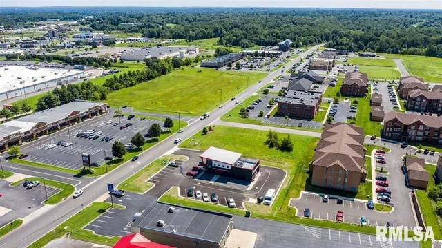 $1,500,000 | 4735 Village Square Drive, Paducah, KY 42001