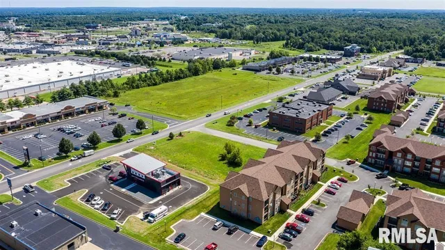 $1,500,000 | 4735 Village Square Drive, Paducah, KY 42001