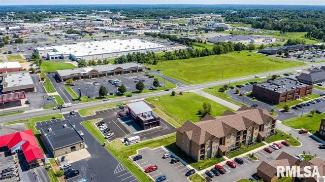 $1,500,000 | 4735 Village Square Drive, Paducah, KY 42001