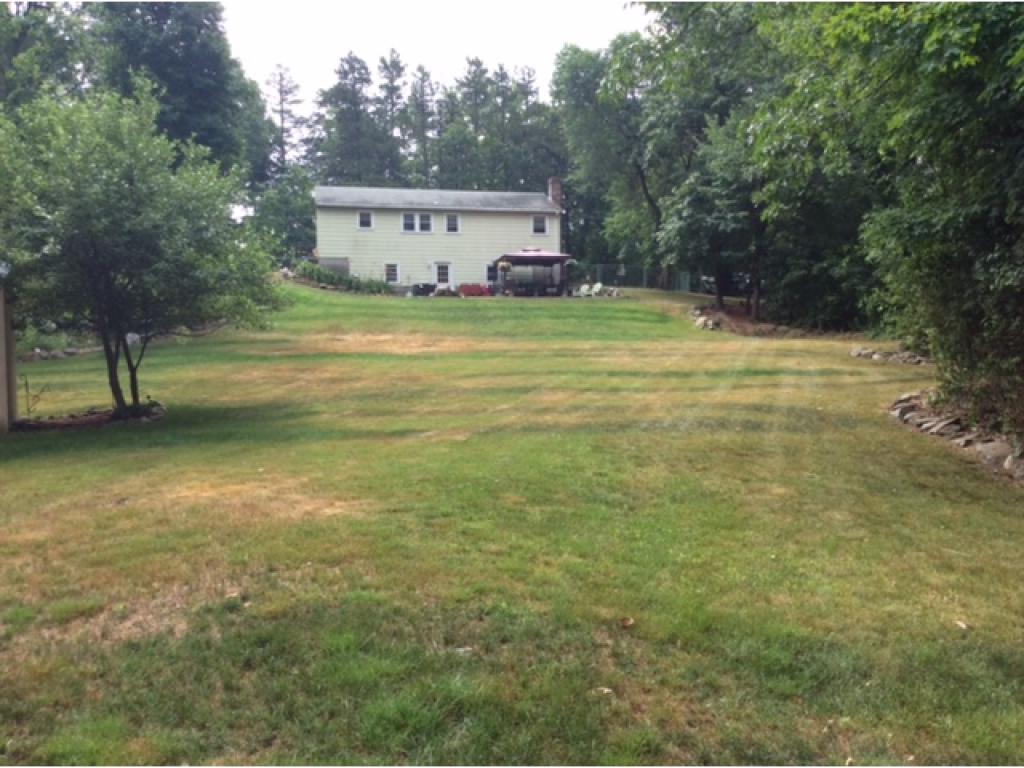 110 Old Derry Road Hudson, NH 03051 - Photo 2 of 30