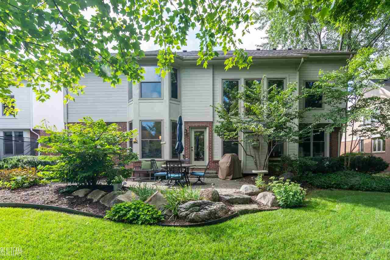 1052 Chesapeake Rochester Hills, MI 48307 - Photo 47 of 54