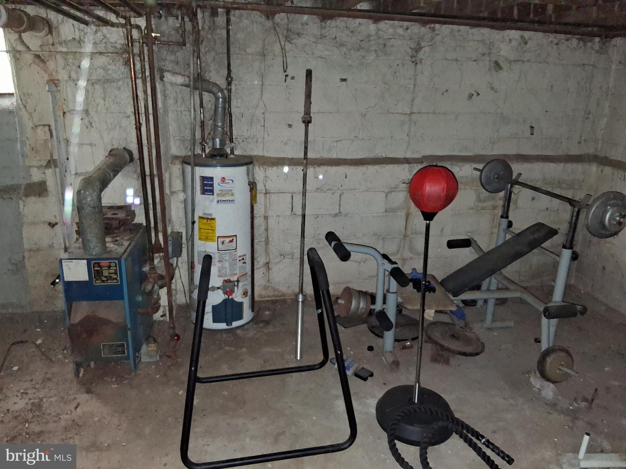 4035 Cedardale Road Baltimore, MD 21215 - Photo 30 of 40 a view of a room with gym equipment