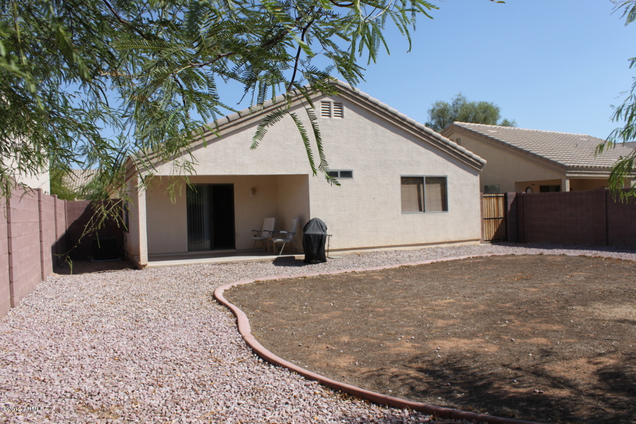 8446 West Riley Road Tolleson, AZ 85353 - Photo 5 of 21 IMG_8624