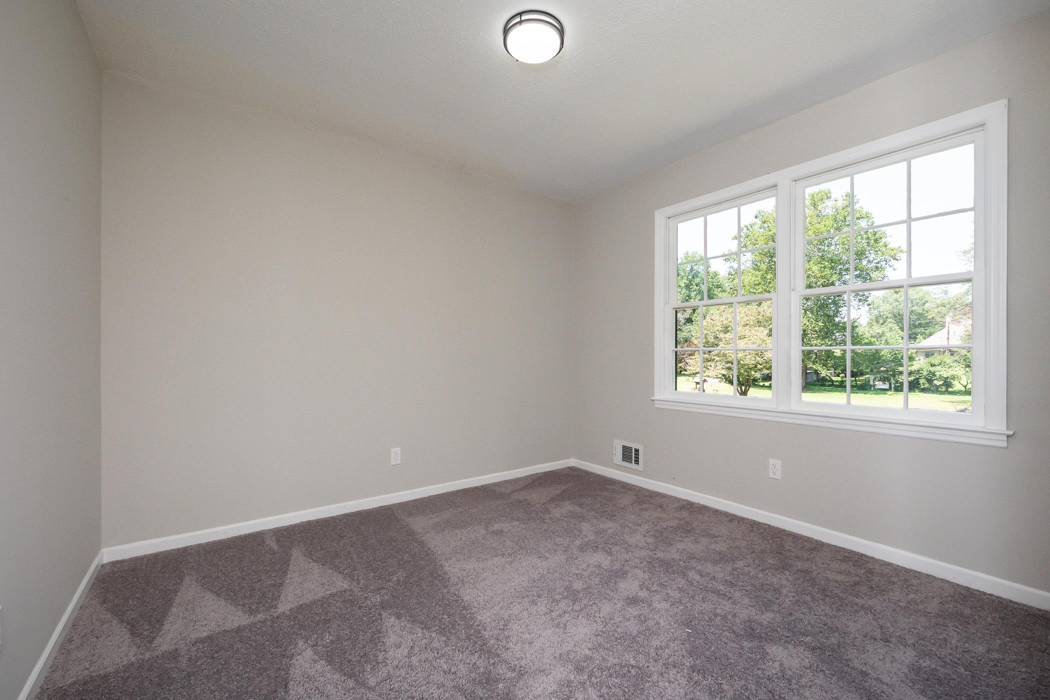 330 Johnson Avenue Inman, SC 29349 - Photo 4 of 31 Gallery Image 4