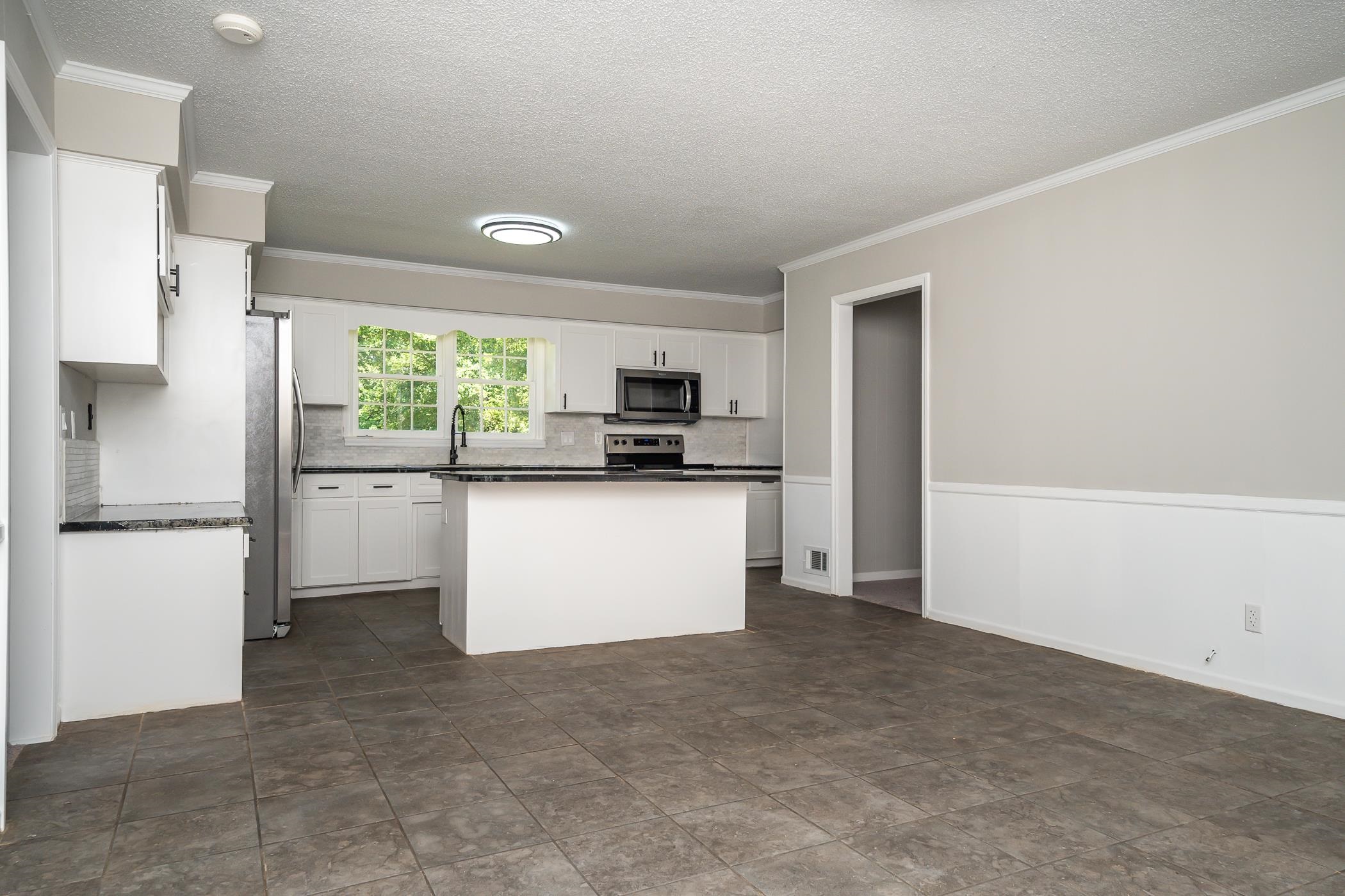 330 Johnson Avenue Inman, SC 29349 - Photo 7 of 31 Gallery Image 7