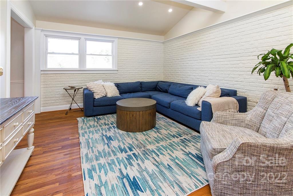 3124 Sunset Road Charlotte, NC 28216 - Photo 11 of 29 Gallery Image 11