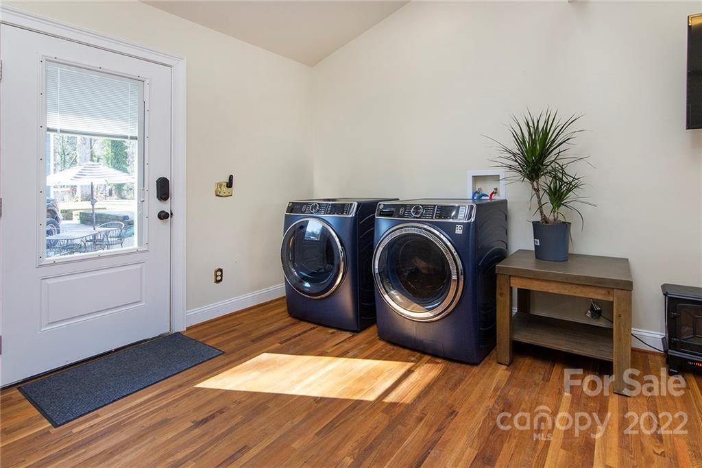 3124 Sunset Road Charlotte, NC 28216 - Photo 12 of 29 Gallery Image 12