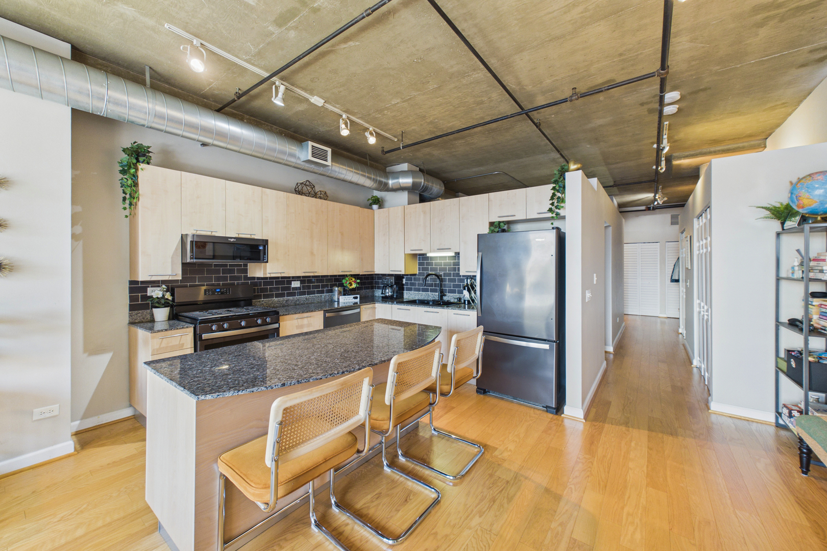 111 South Morgan Street, Unit 501 Chicago, IL 60607 - Photo 9 of 20 Gallery Image 9