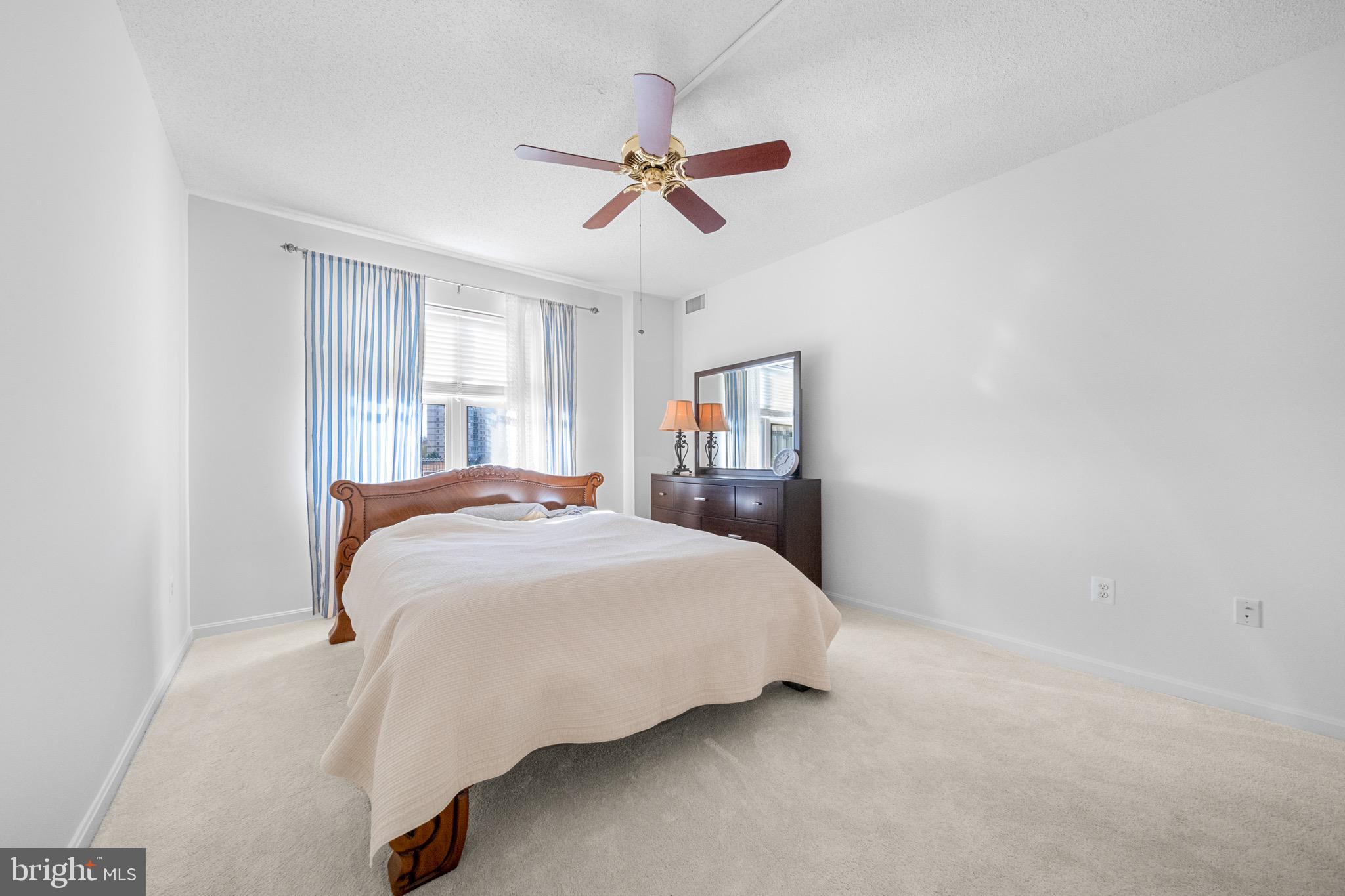 19360 Magnolia Grove Square, Unit 412 Leesburg, VA 20176 - Photo 7 of 28 Primary Bedroom2