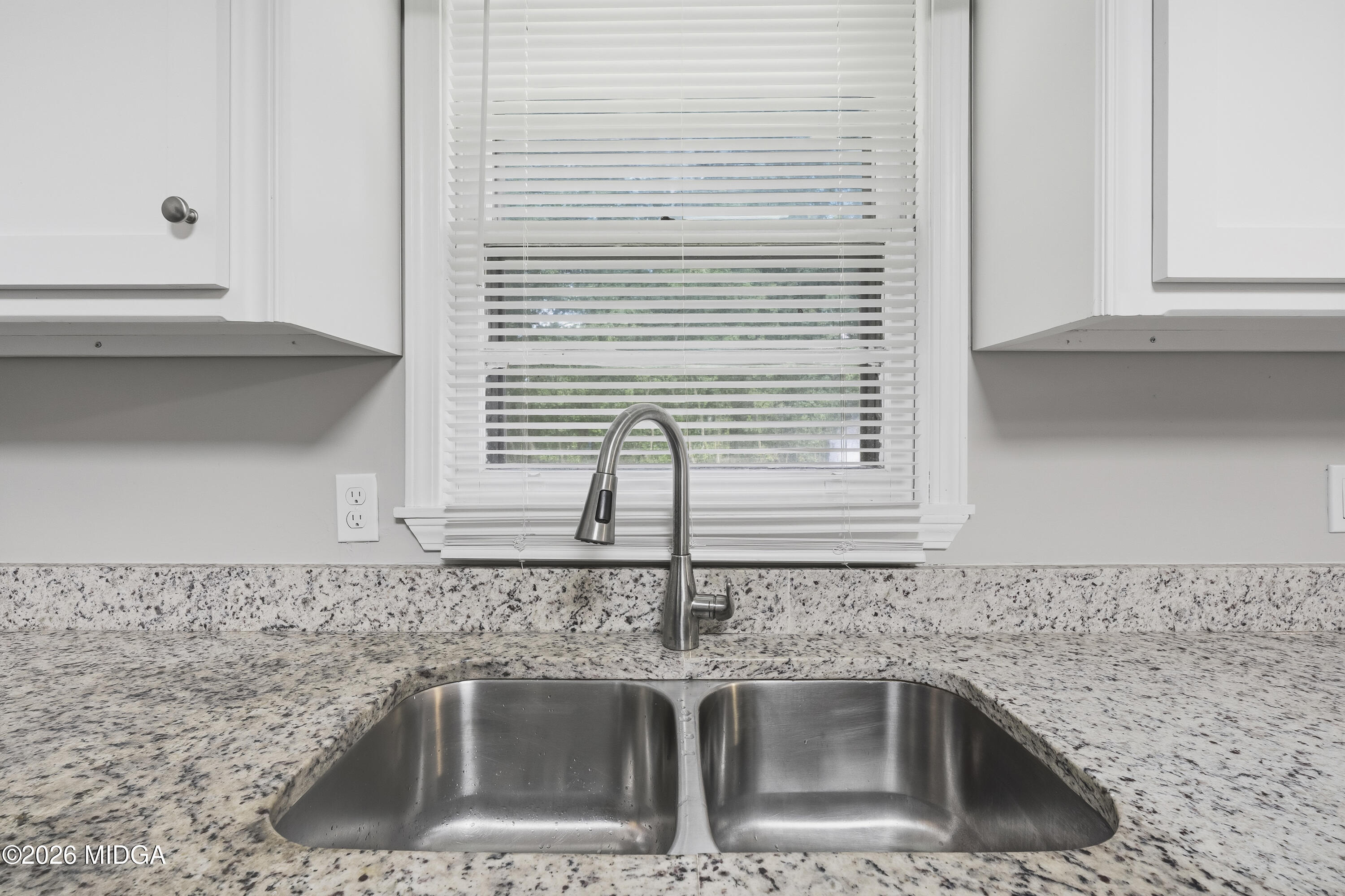 4329 Essex Road Macon, GA 31206 - Photo 17 of 38 4329 Essex Rd-08411
