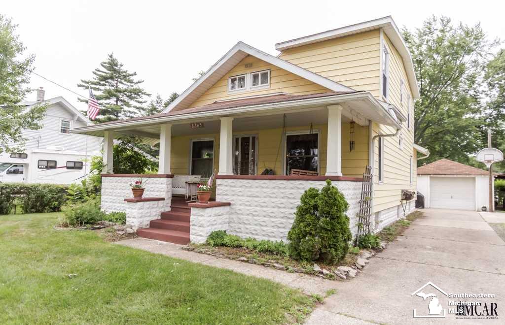 8265 Monroe Road Lambertville, MI 48144 - Photo 2 of 29