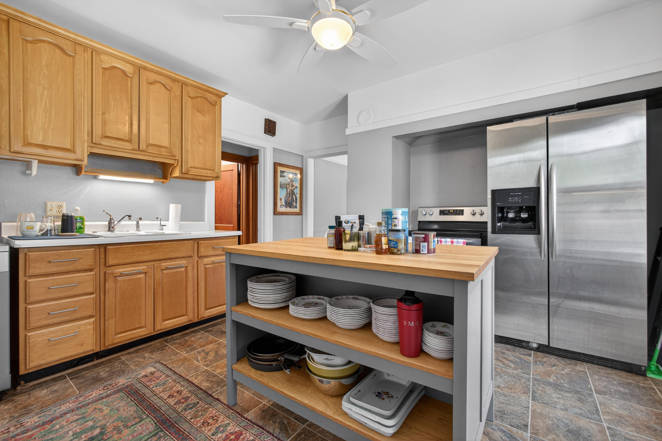 2029 West Donges Bay Road, Unit 2031 Mequon, WI 53092 - Photo 3 of 68 Kitchen - Lower