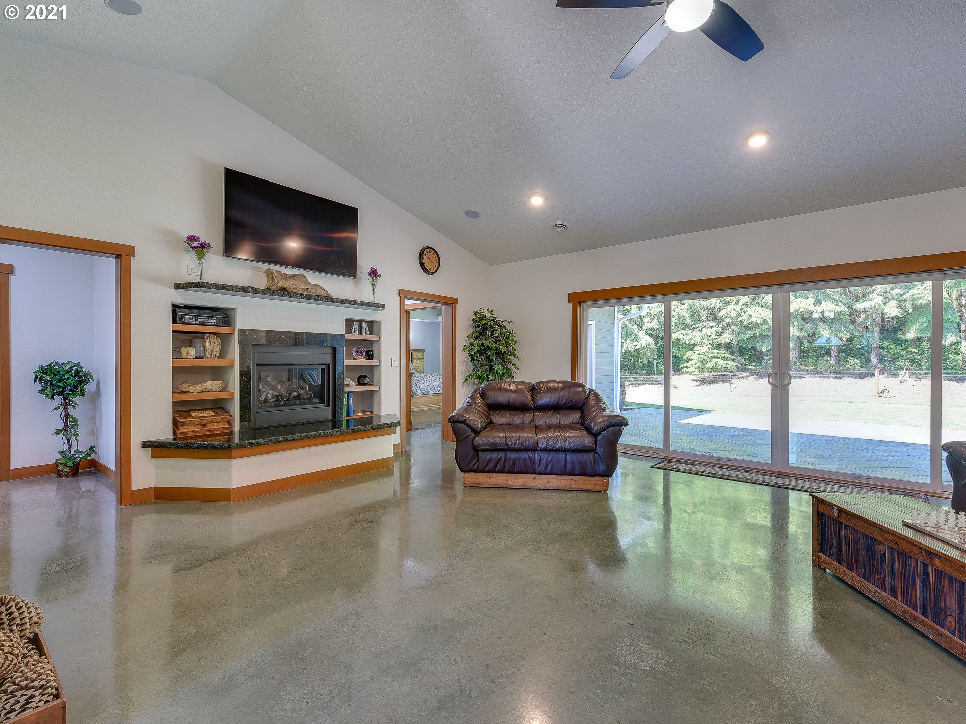 1 Roe Road Winlock, WA 98596 - Photo 4 of 32