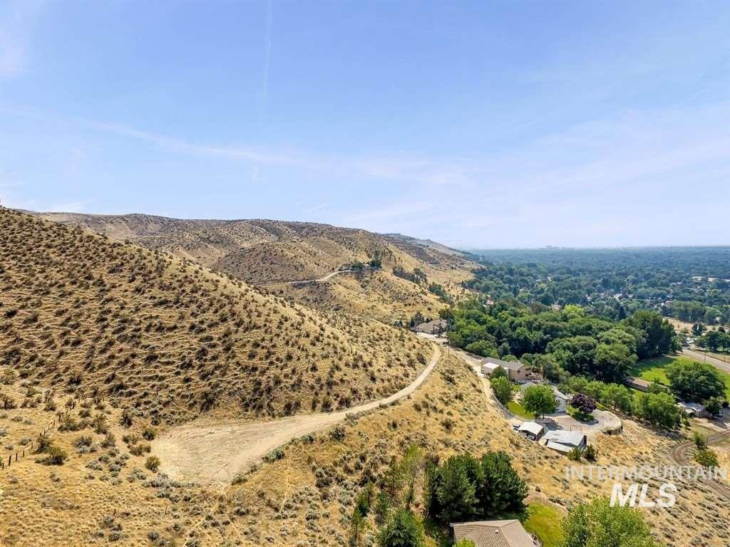 5912 West Hill Road Boise, ID 83703 - Photo 8 of 12