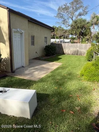$2,200 | 108 E Avenue, Melbourne, FL 32901