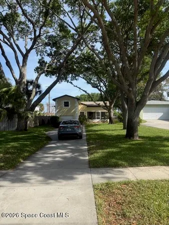 $2,200 | 108 E Avenue, Melbourne, FL 32901
