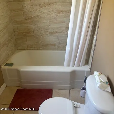 $2,200 | 108 E Avenue, Melbourne, FL 32901