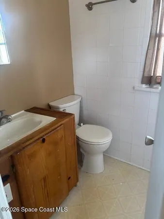 $2,200 | 108 E Avenue, Melbourne, FL 32901