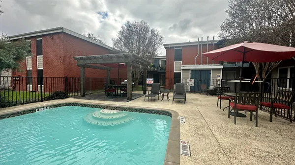 $1,100 | 5426 Menchaca Road, Unit 109, Austin, TX 78745