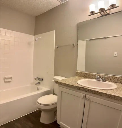 $1,100 | 5426 Menchaca Road, Unit 109, Austin, TX 78745