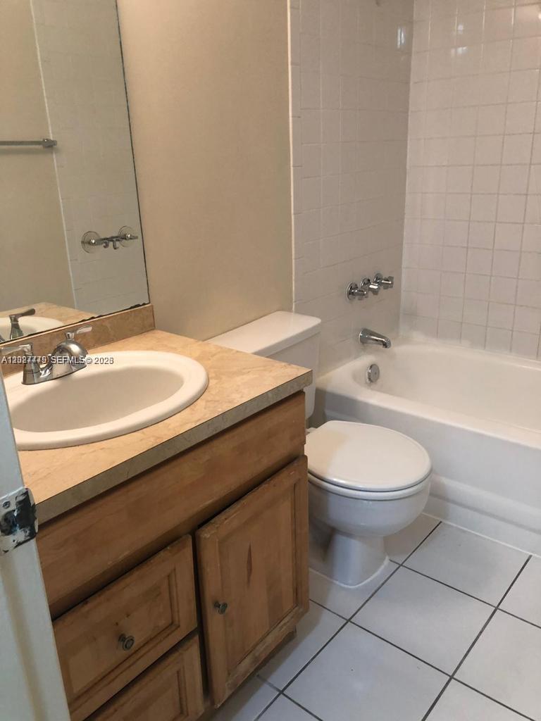 405 South Pine Island Road, Unit 308D Plantation, FL 33324 - Photo 12 of 16