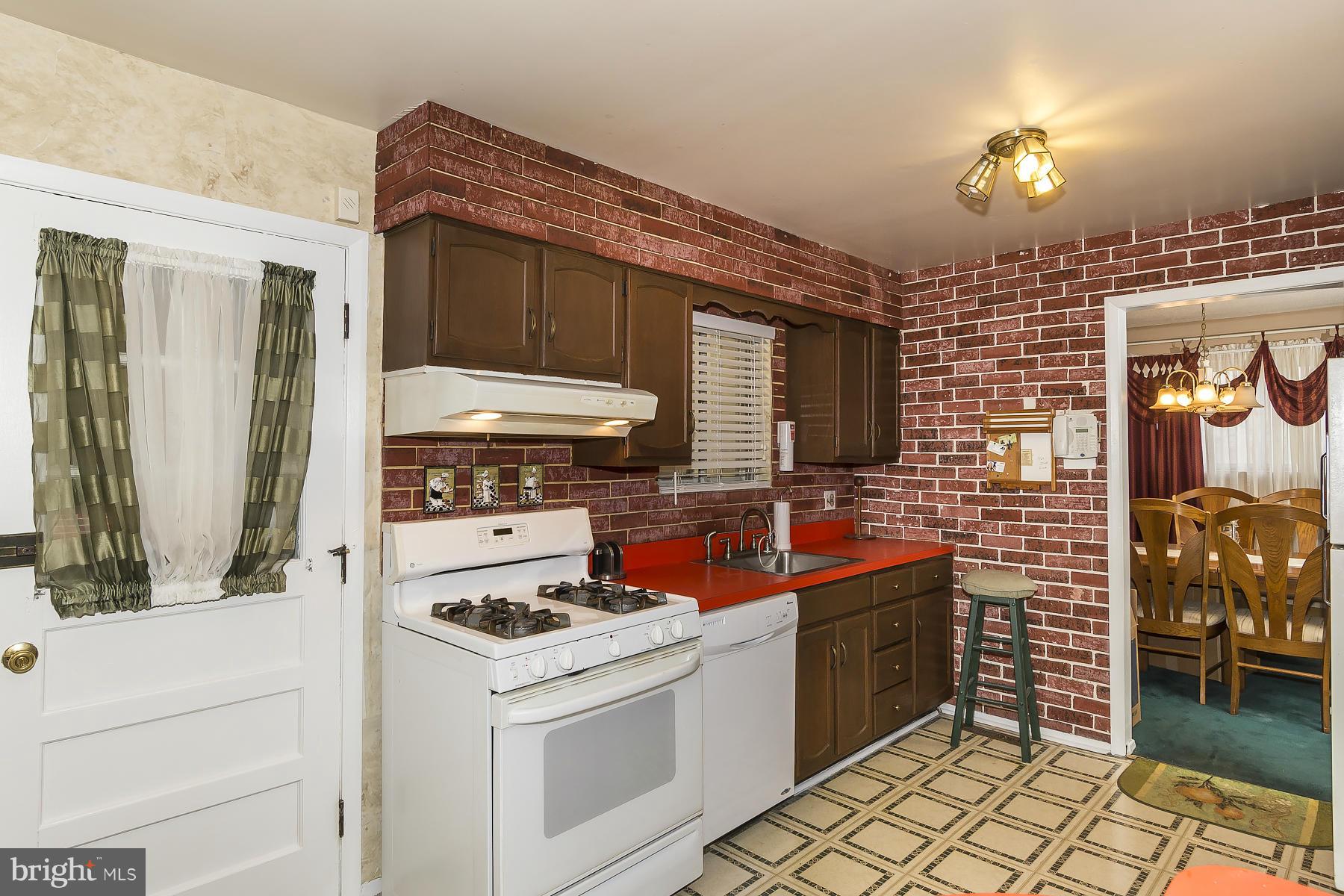 3310 Ripple Road Baltimore, MD 21244 - Photo 18 of 26 KITCHEN