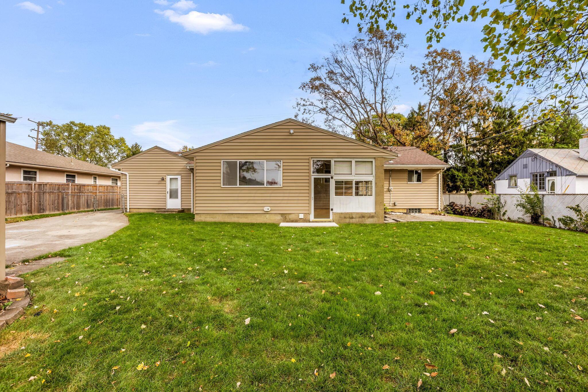 3833 Maize Road Columbus, OH 43224 - Photo 56 of 62 59-web-or-mls-939A9565