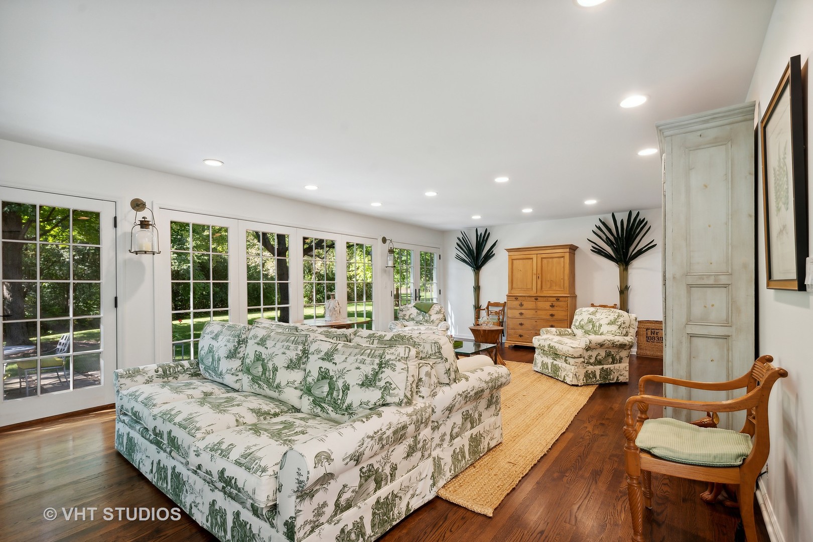 540 Buena Road Lake Forest, IL 60045 - Photo 18 of 37 a living room with furniture and a large window