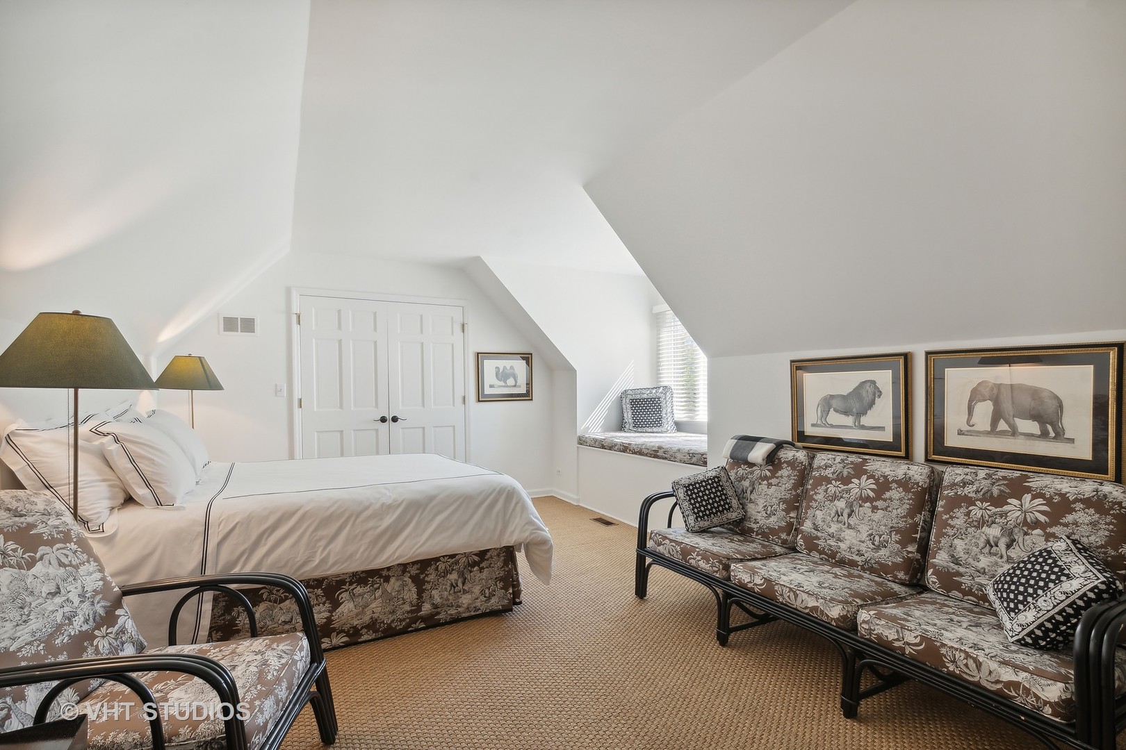 540 Buena Road Lake Forest, IL 60045 - Photo 31 of 37 a spacious bedroom with a bed and a couch