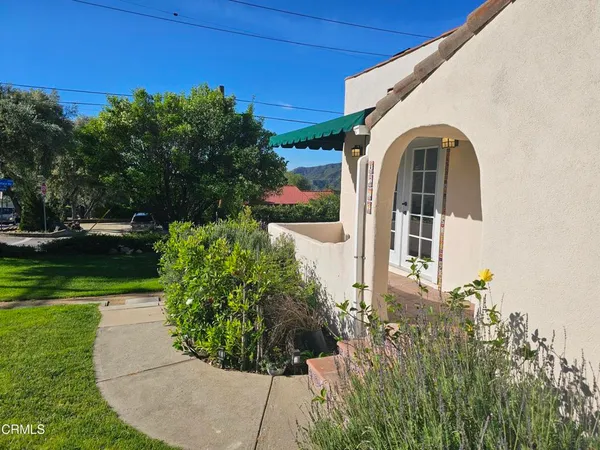 $4,250 | 4731 Briggs Avenue, La Crescenta, CA 91214