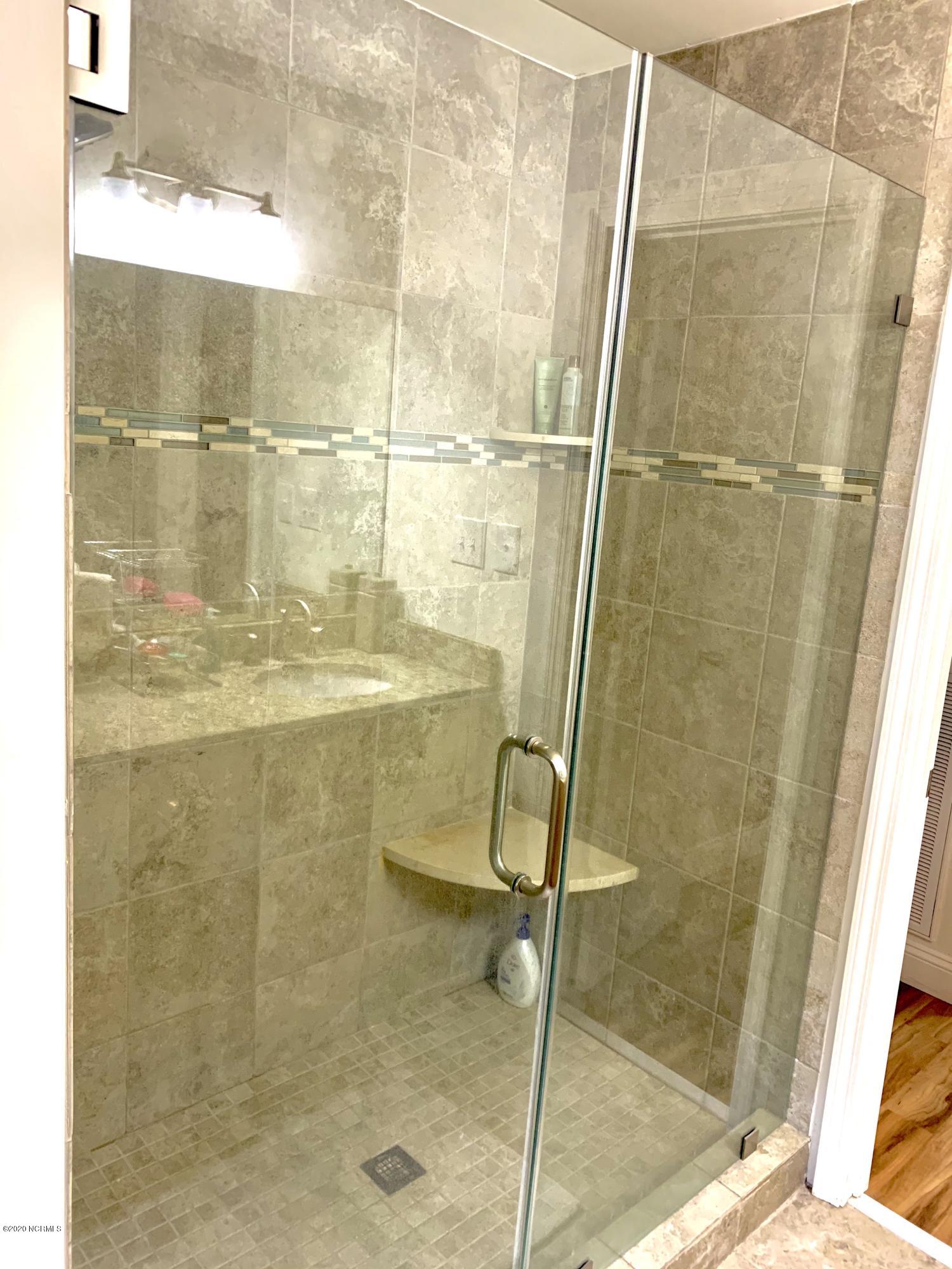 1340 Dan Taylor Road Washington, NC 27889 - Photo 19 of 31 Walk-in Shower