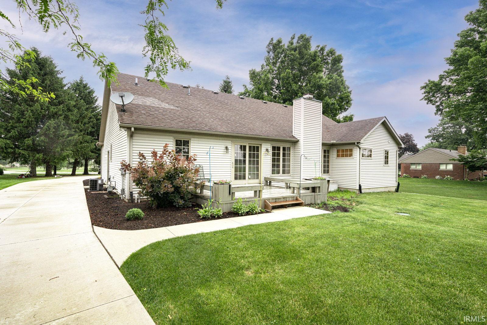 16300 Jackson Road Mishawaka, IN 46544 - Photo 3 of 36