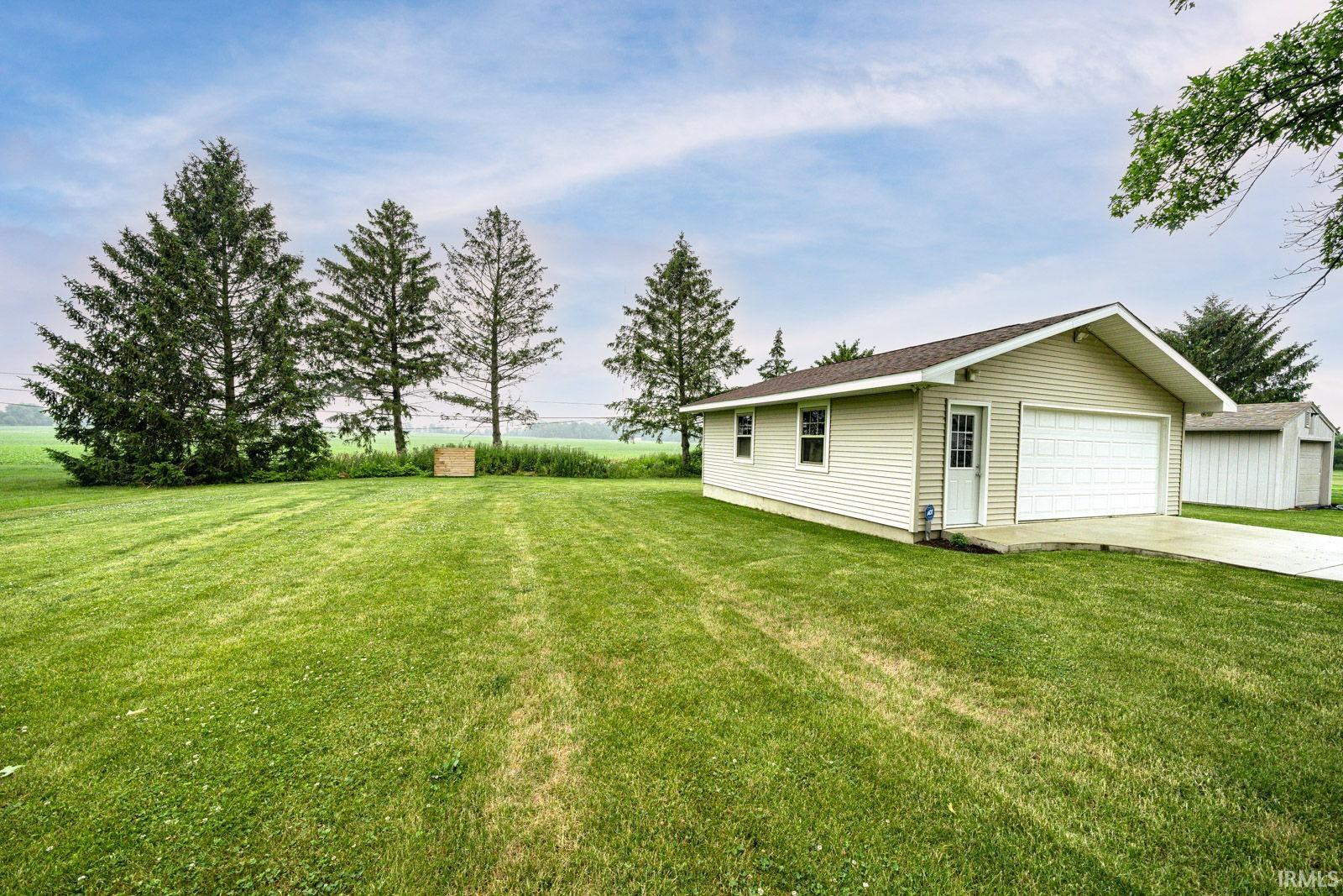 16300 Jackson Road Mishawaka, IN 46544 - Photo 5 of 36