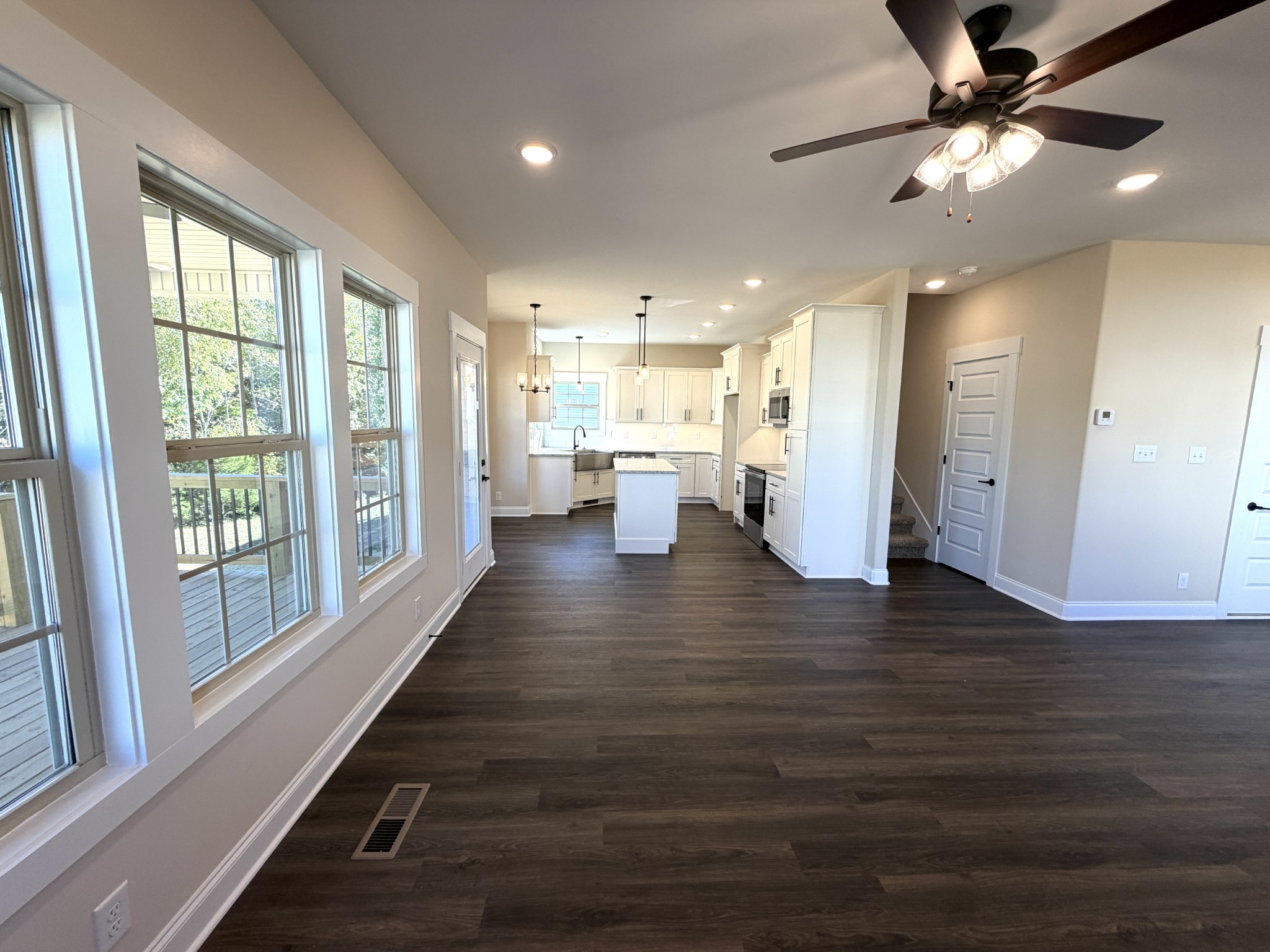 128 Hummingbird Way Clarksville, TN 37043 - Photo 7 of 27 Gallery Image 7