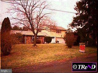 19 Holly Road Southampton, PA 18966 - Photo 1 of 1 Gallery Image 1