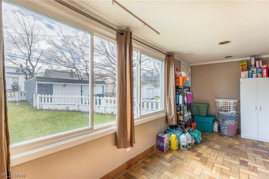 4186 Bayard Road Cleveland, OH 44121 - Photo 13 of 29