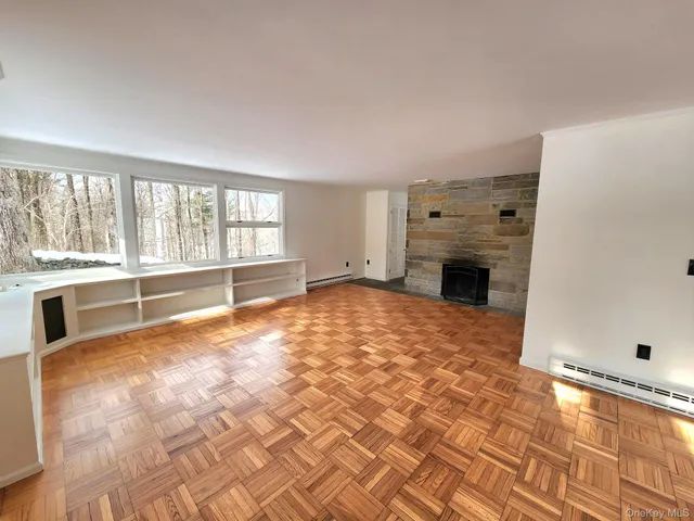 $4,500 | 568 River Road, Rhinebeck, NY 12572