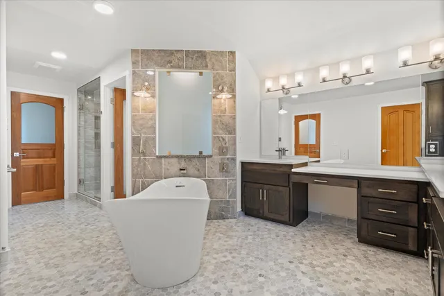 $1,470,000 | 6600 North Ballard Road, Appleton, WI 54913