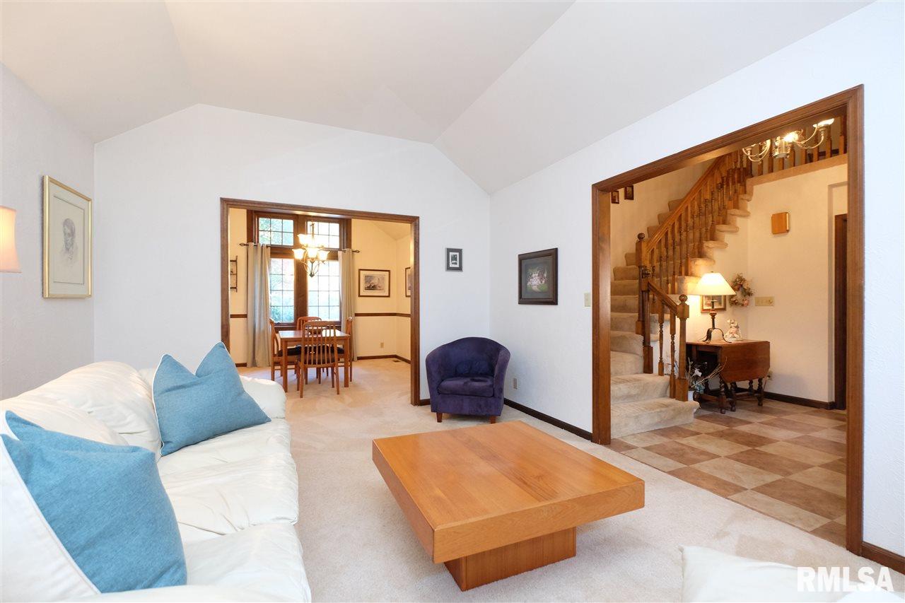81 Maple Ridge Drive Morton, IL 61550 - Photo 15 of 36 Gallery Image 15