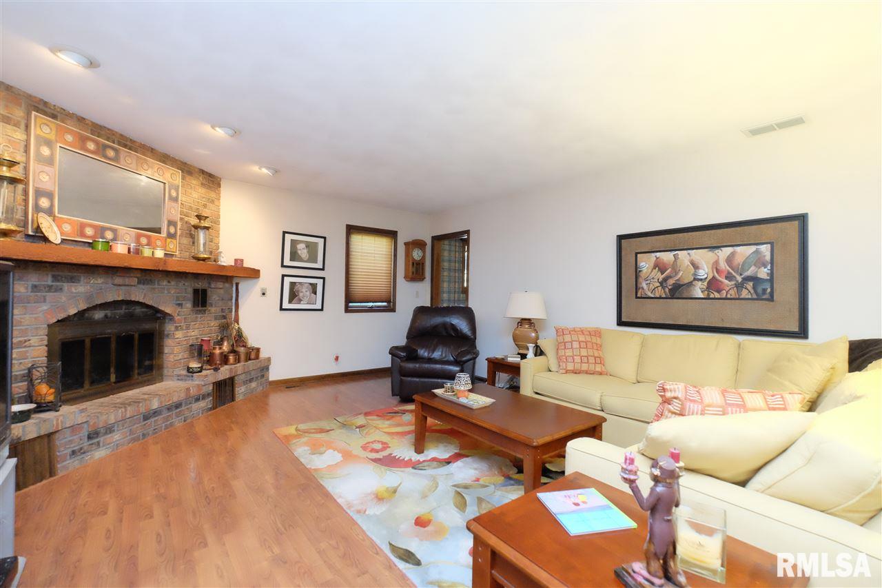 81 Maple Ridge Drive Morton, IL 61550 - Photo 3 of 36 Gallery Image 3